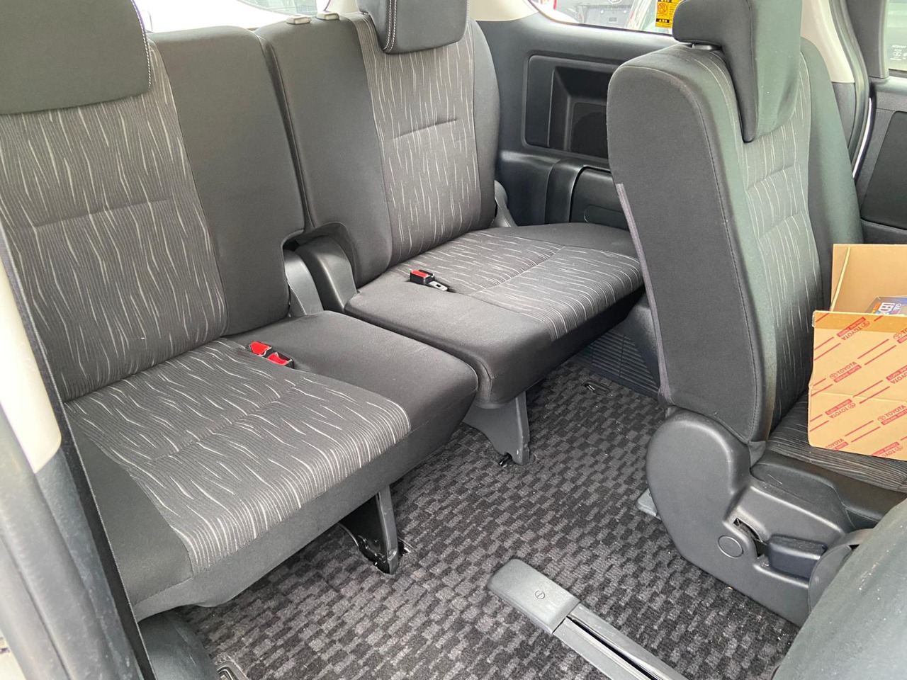 2012 Toyota VOXY